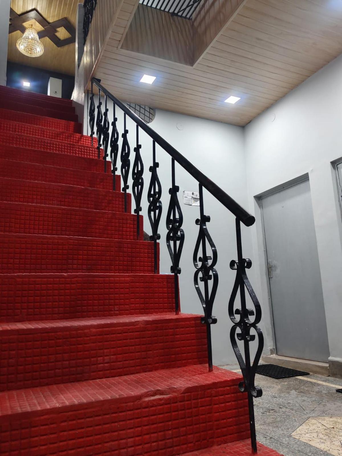 Hotel Crystal Dreams Mathura Luaran gambar